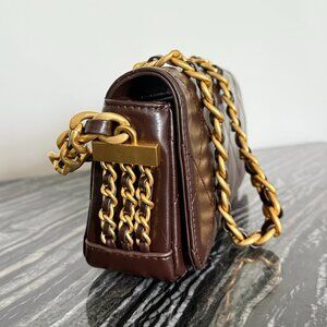 UR Quilted Shoulder Bag